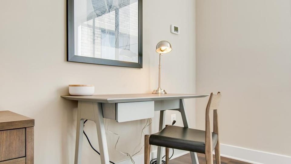 Landing Modern Apartment with Amazing Amenities (ID7280X77) Apartment in Crystal City