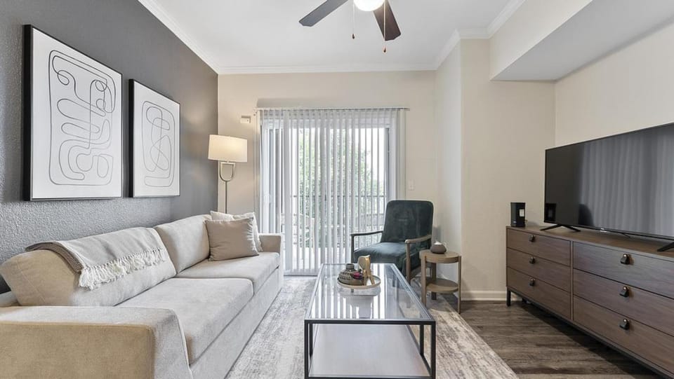 Landing Modern Apartment with Amazing Amenities (ID9196X09) Apartment in Austin