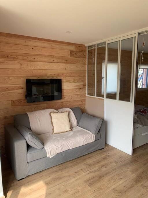 L’Eden Studio Suite Balneo plein centre d’Andernos Apartment in Andernos-les-Bains