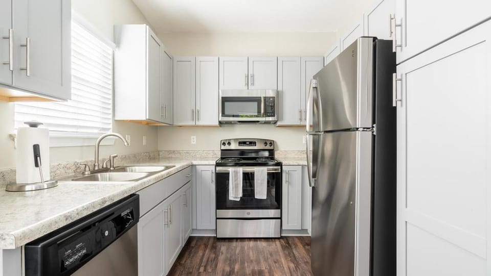 Landing Modern Apartment with Amazing Amenities (ID7365X03) Apartment in Chesterfield County
