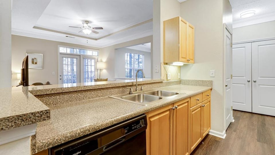 Landing Modern Apartment with Amazing Amenities (ID2060X23) Apartment in Georgia