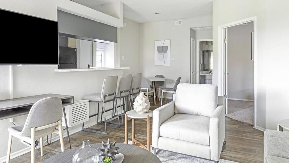 Landing Modern Apartment with Amazing Amenities (ID9400X06) Apartment in Carrollton