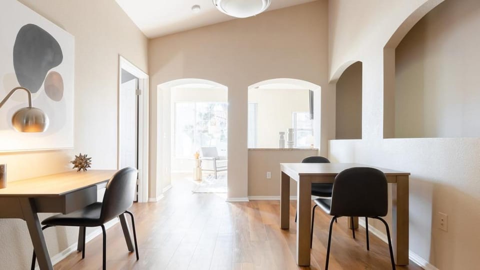 Landing Modern Apartment with Amazing Amenities (ID7560X57) Apartment in Chandler