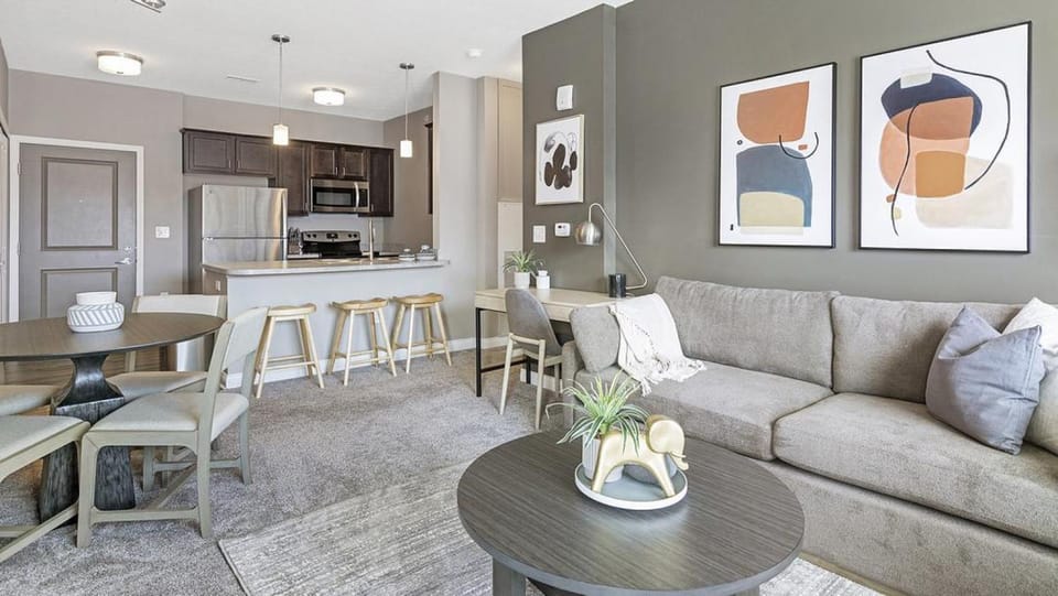 Landing Modern Apartment with Amazing Amenities (ID7281X99) Apartment in Hilliard