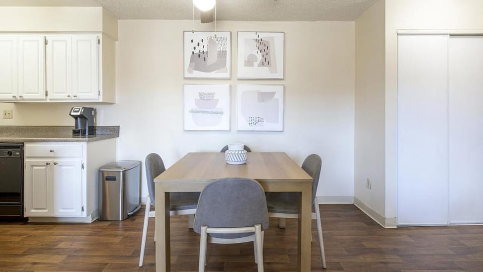 Landing Modern Apartment with Amazing Amenities (ID9664X60) Apartment in Tucson