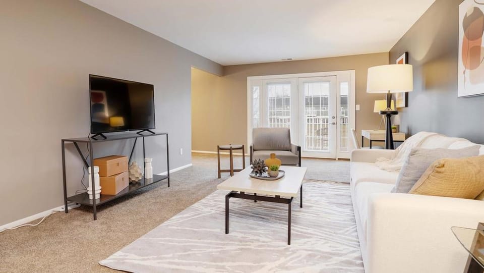 Landing Modern Apartment with Amazing Amenities (ID8747X90) Apartment in Carmel