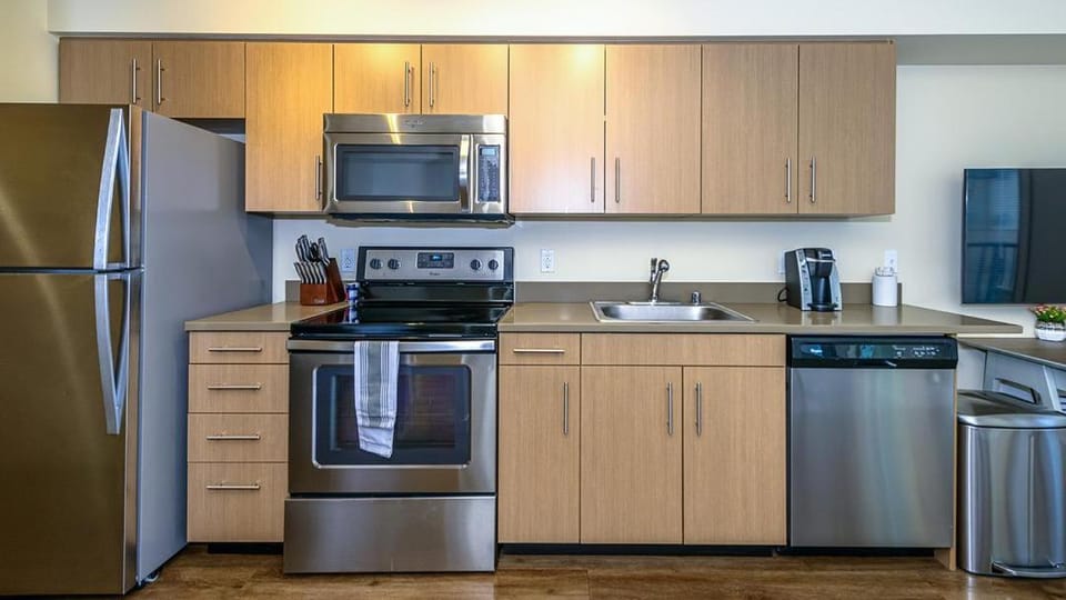 Landing Modern Apartment with Amazing Amenities (ID8426X91) Apartment in Tacoma