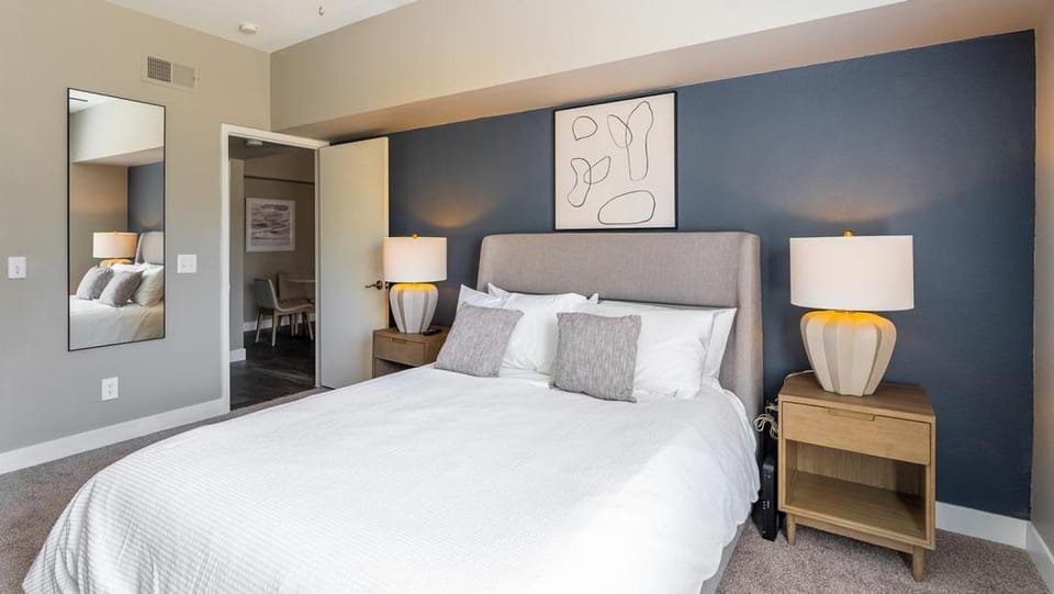 Landing Modern Apartment with Amazing Amenities (ID9204X65) Apartment in Las Vegas
