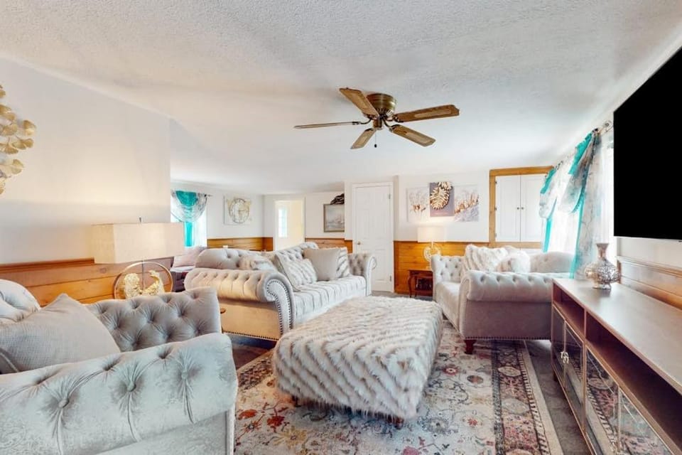 Coastal Charm on the Cape House in Centerville