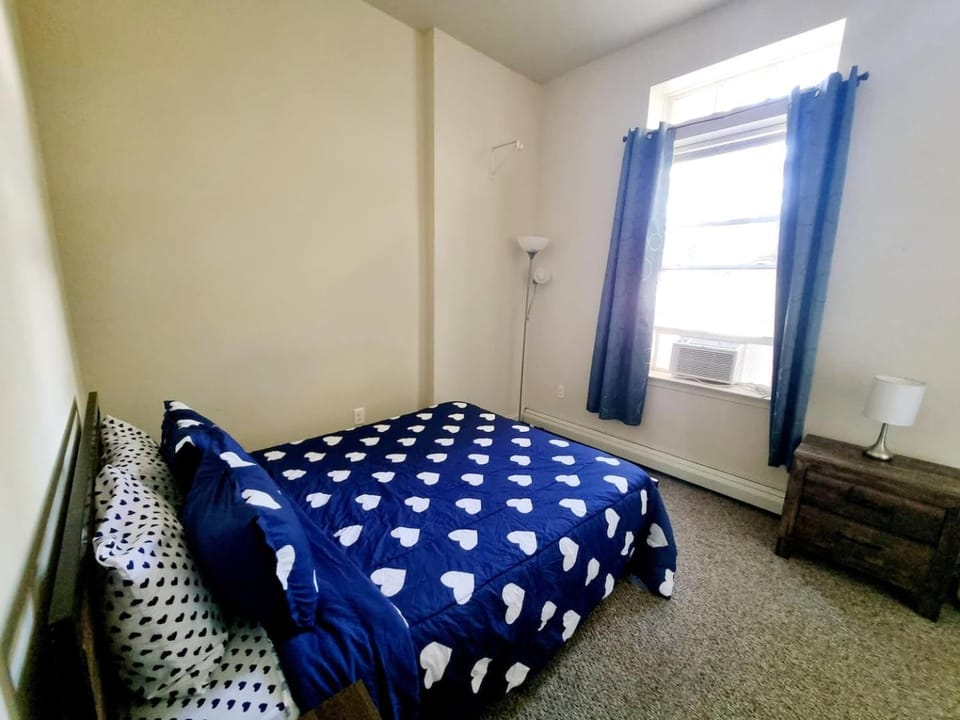 Lovely 2Br apt with Patio Apartment in Cheltenham Township