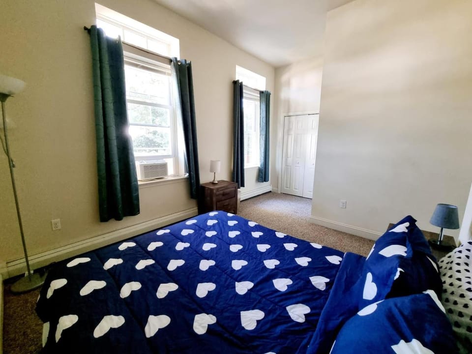 Lovely 2Br apt with Patio Apartment in Cheltenham Township