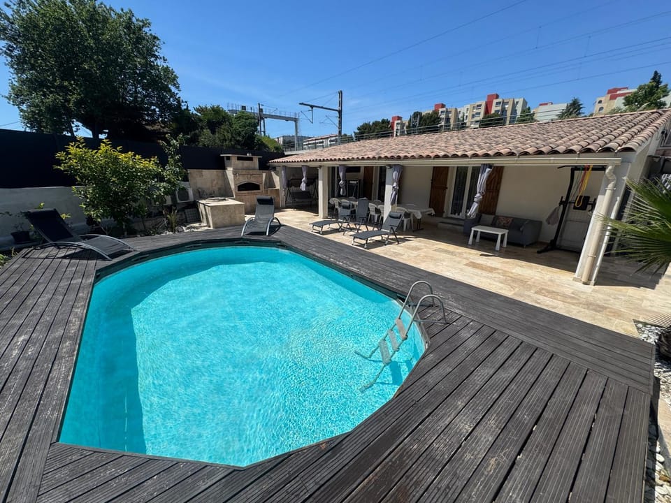 Maison avec piscine House in Marseille