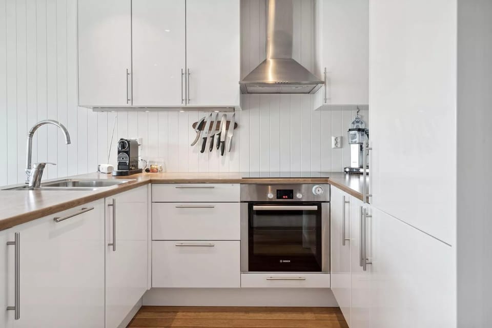 Waterfront cabin in the middle of Lofoten Cabin in Lofoten