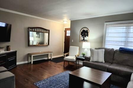 Large Cozy House Near NexusPark Air Hockey House in Columbus