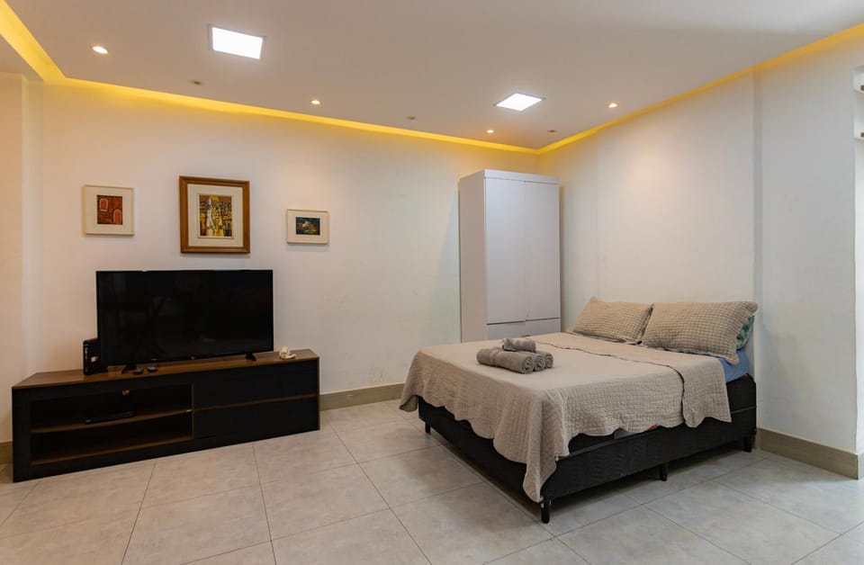 Bed, TV and multimedia