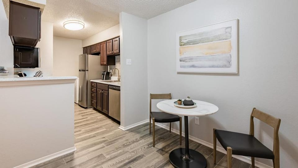 Landing Modern Apartment with Amazing Amenities (ID6531X41) Apartment in Arlington