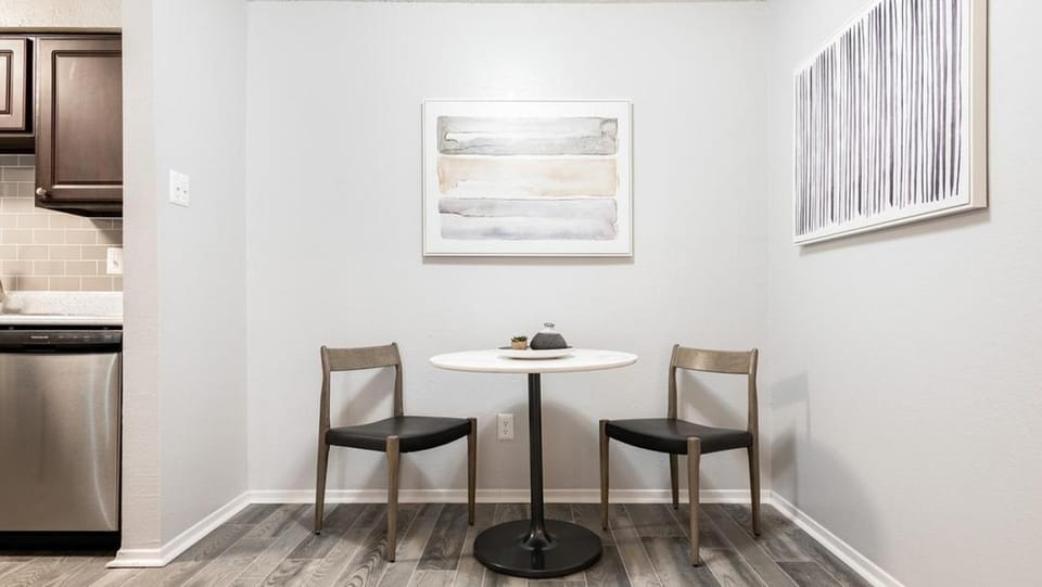 Landing Modern Apartment with Amazing Amenities (ID6531X41) Apartment in Arlington