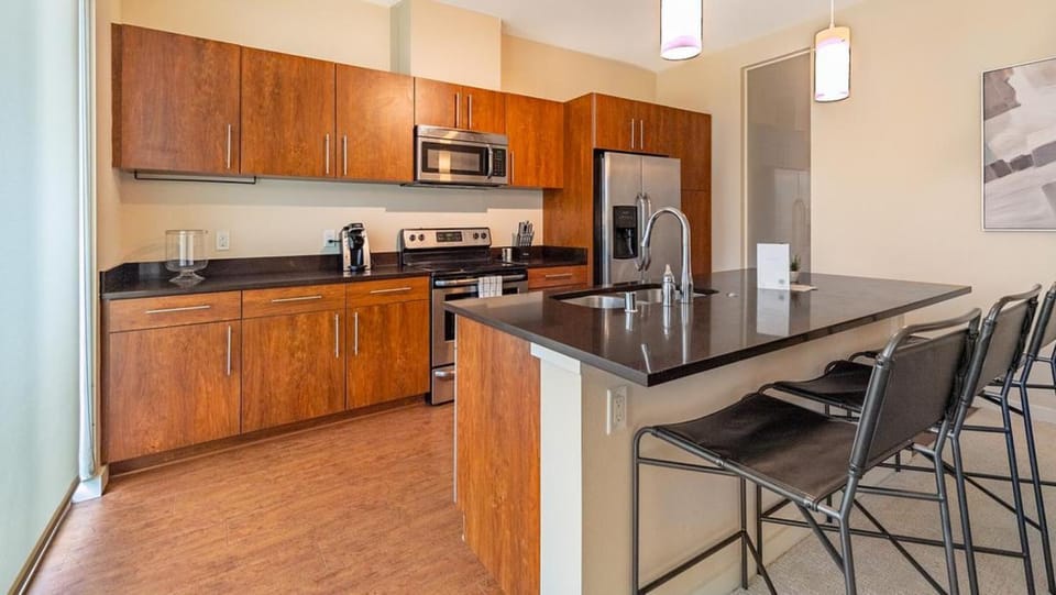 Landing Modern Apartment with Amazing Amenities (ID2891X12) Apartment in Milwaukee
