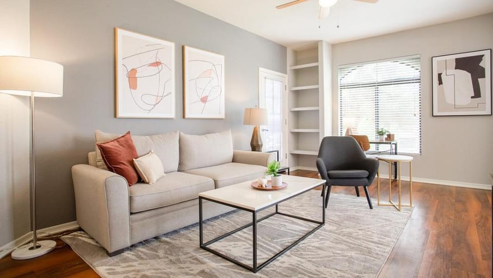 Landing Modern Apartment with Amazing Amenities (ID3022X48) Apartment in Phoenix