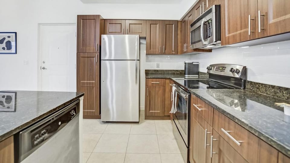 Landing Modern Apartment with Amazing Amenities (ID9155X31) Apartment in West Palm Beach