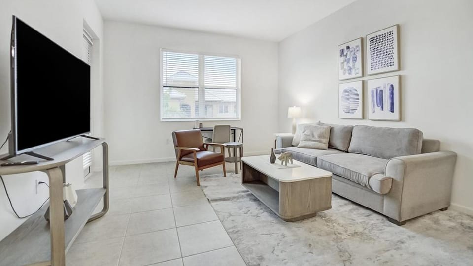 Landing Modern Apartment with Amazing Amenities (ID9155X31) Apartment in West Palm Beach