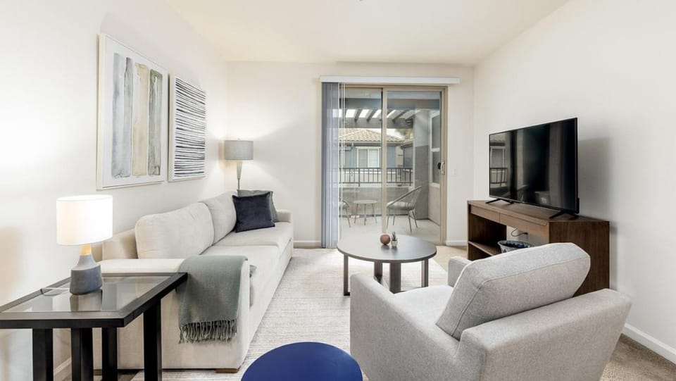 Landing Modern Apartment with Amazing Amenities (ID7594X27) Apartment in San Diego