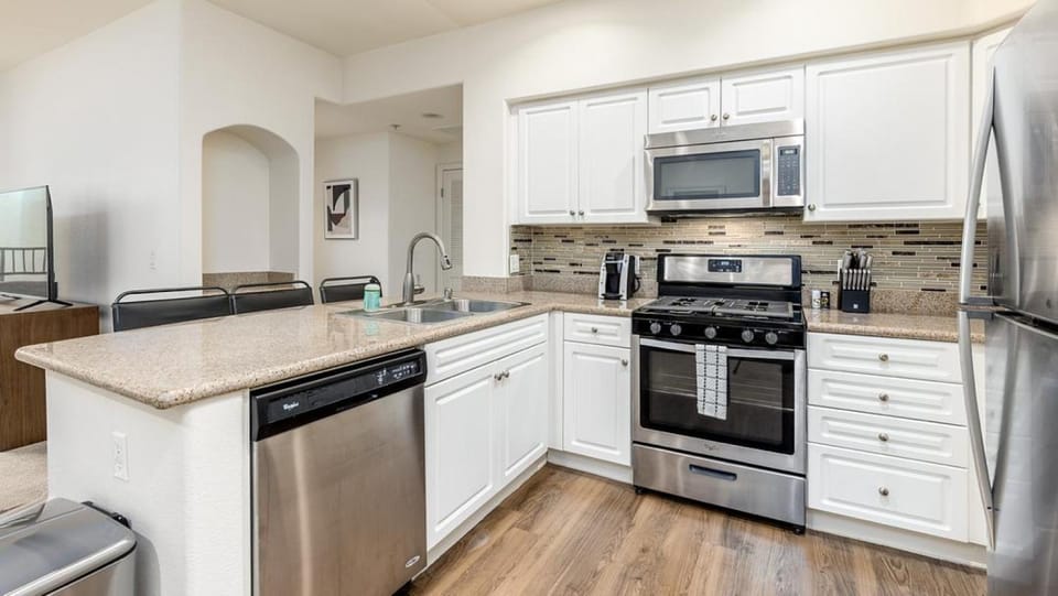 Landing Modern Apartment with Amazing Amenities (ID7594X27) Apartment in San Diego