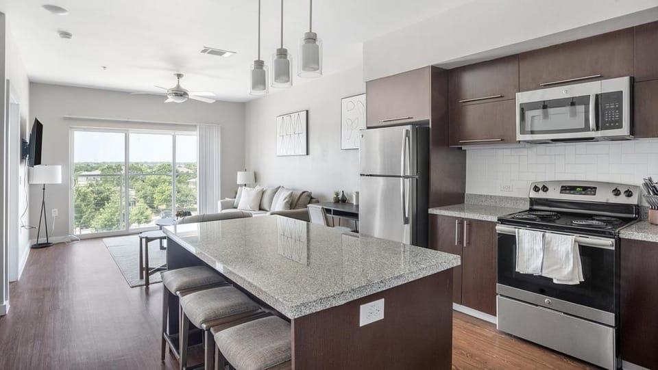 Landing Modern Apartment with Amazing Amenities (ID1254X737) Apartment in Leander