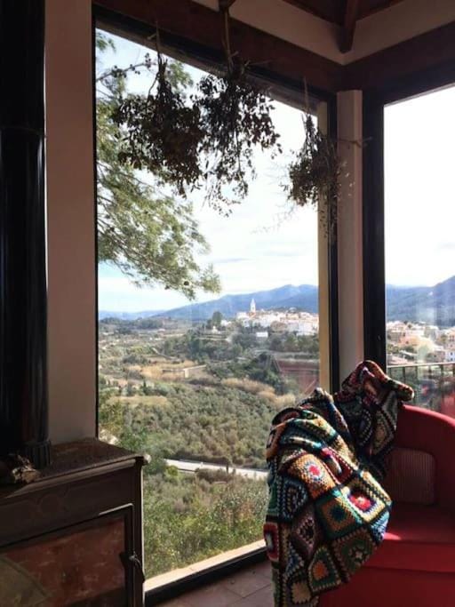 Natural landscape, View (from property/room), Balcony/Terrace, Seating area, flat iron