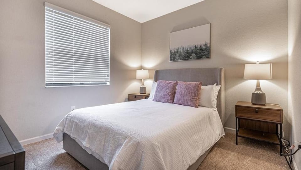 Landing Modern Apartment with Amazing Amenities (ID7618X93) Apartment in Fort Myers