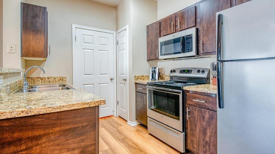 Landing Modern Apartment with Amazing Amenities (ID7433X4) Apartment in Chandler