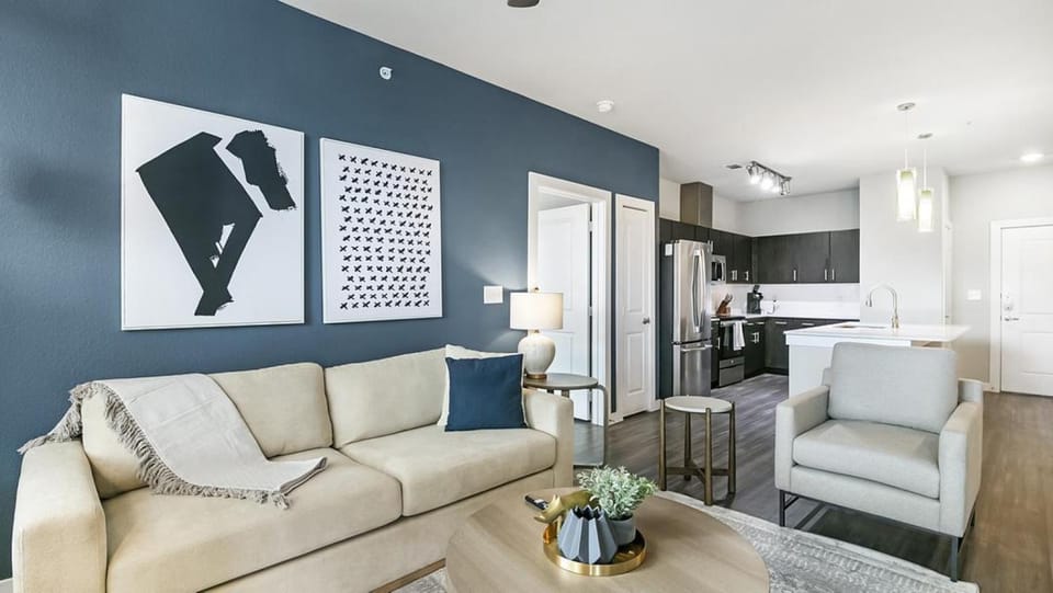Landing Modern Apartment with Amazing Amenities (ID3972X98) Apartment in Austin