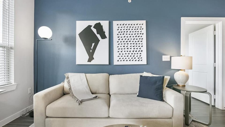 Landing Modern Apartment with Amazing Amenities (ID3972X98) Apartment in Austin