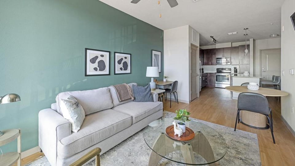 Landing Modern Apartment with Amazing Amenities (ID4310X3) Apartment in Winter Park