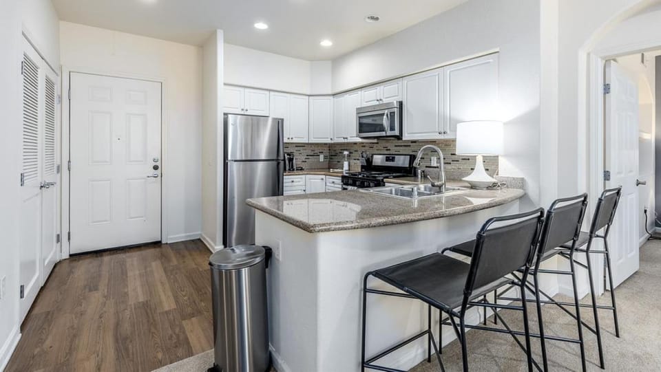 Landing Modern Apartment with Amazing Amenities (ID5499X01) Apartment in San Diego