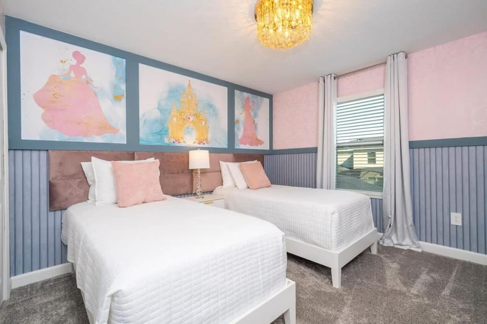 Charming 4Bd w Private Pool @ Storey Lake Resort 2653 House in Kissimmee