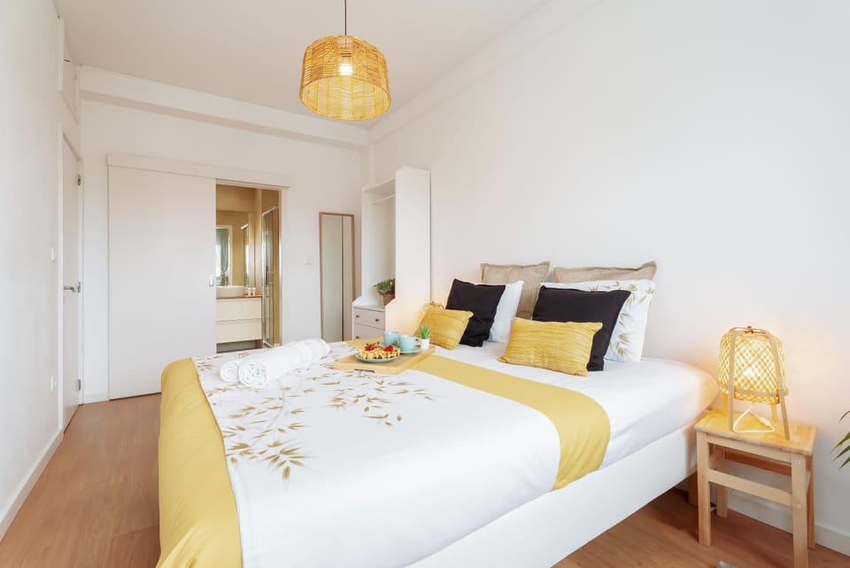 Bed, Bedroom