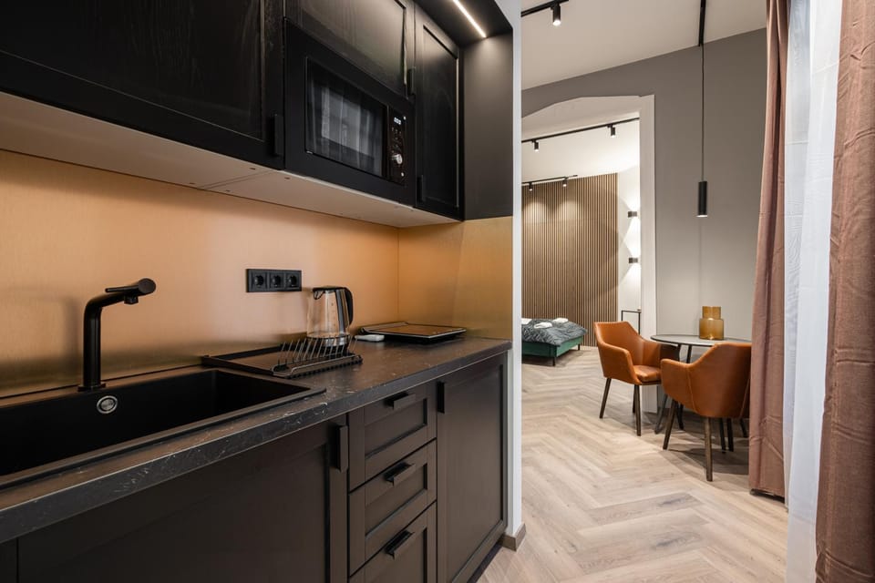 Kitchen or kitchenette, Living room, Seating area, minibar, pet friendly, stove