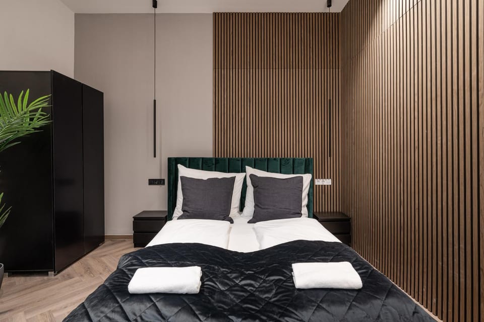 Bed, Photo of the whole room, Bedroom, towels, wardrobe