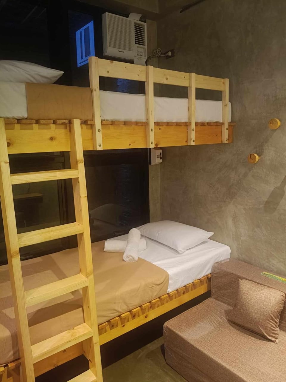bunk bed