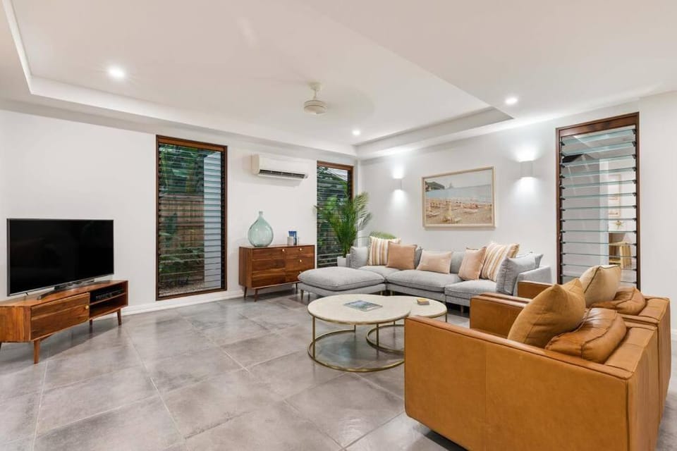 Willow on Garrick Villa in Port Douglas