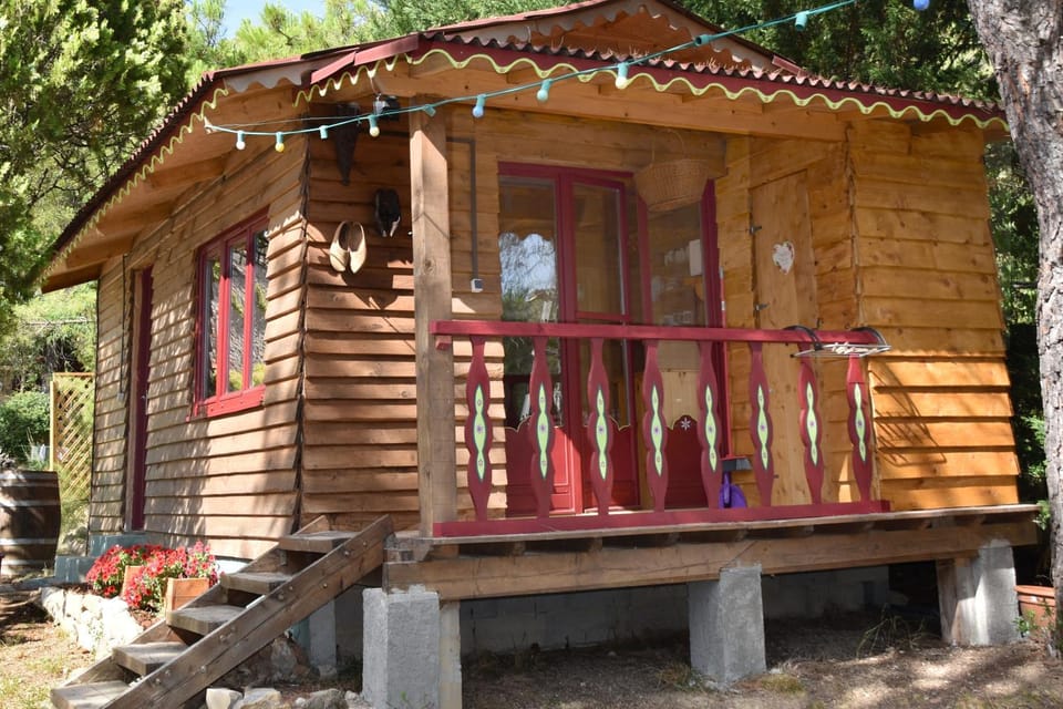 La Buissoniére Chalet in Solliès-Toucas