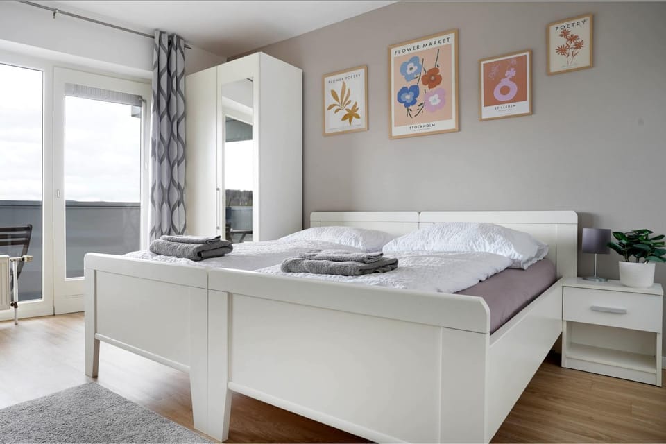 Bed, Balcony/Terrace, Photo of the whole room, Bedroom, hair dresser, towels, wardrobe