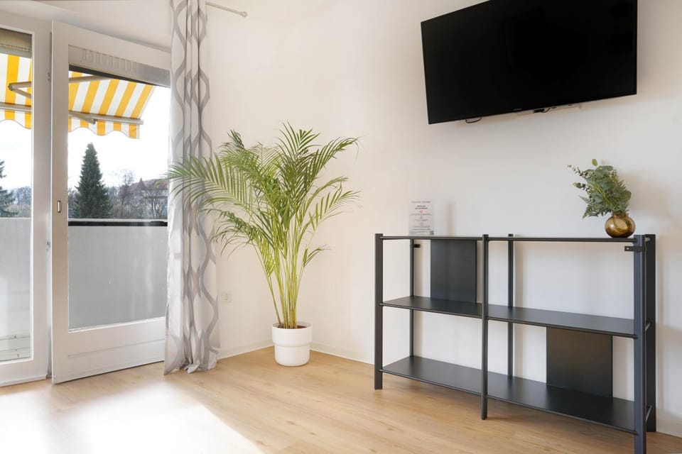 TV and multimedia, Balcony/Terrace, Living room