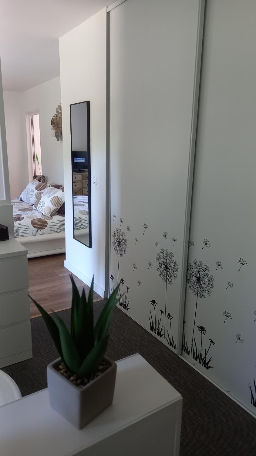 Photo of the whole room