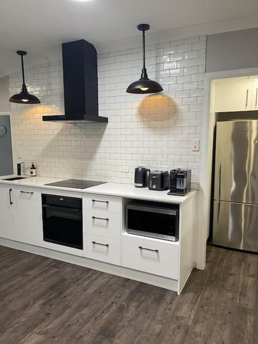 Kitchen or kitchenette, dishwasher, minibar, pet friendly, stove, toaster