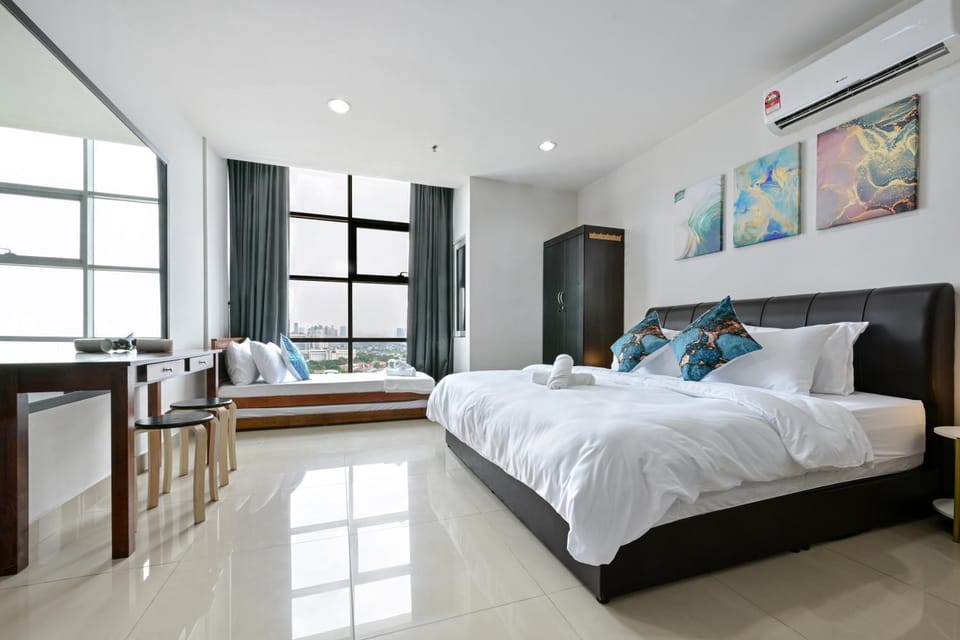 Bedroom, Family