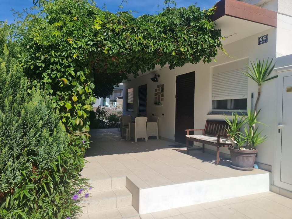 Studio Sofia Apartment in Novalja