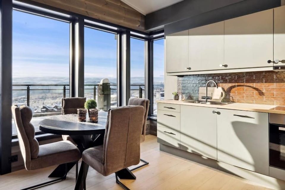 Riddergaardens utsikt Apartment in Innlandet