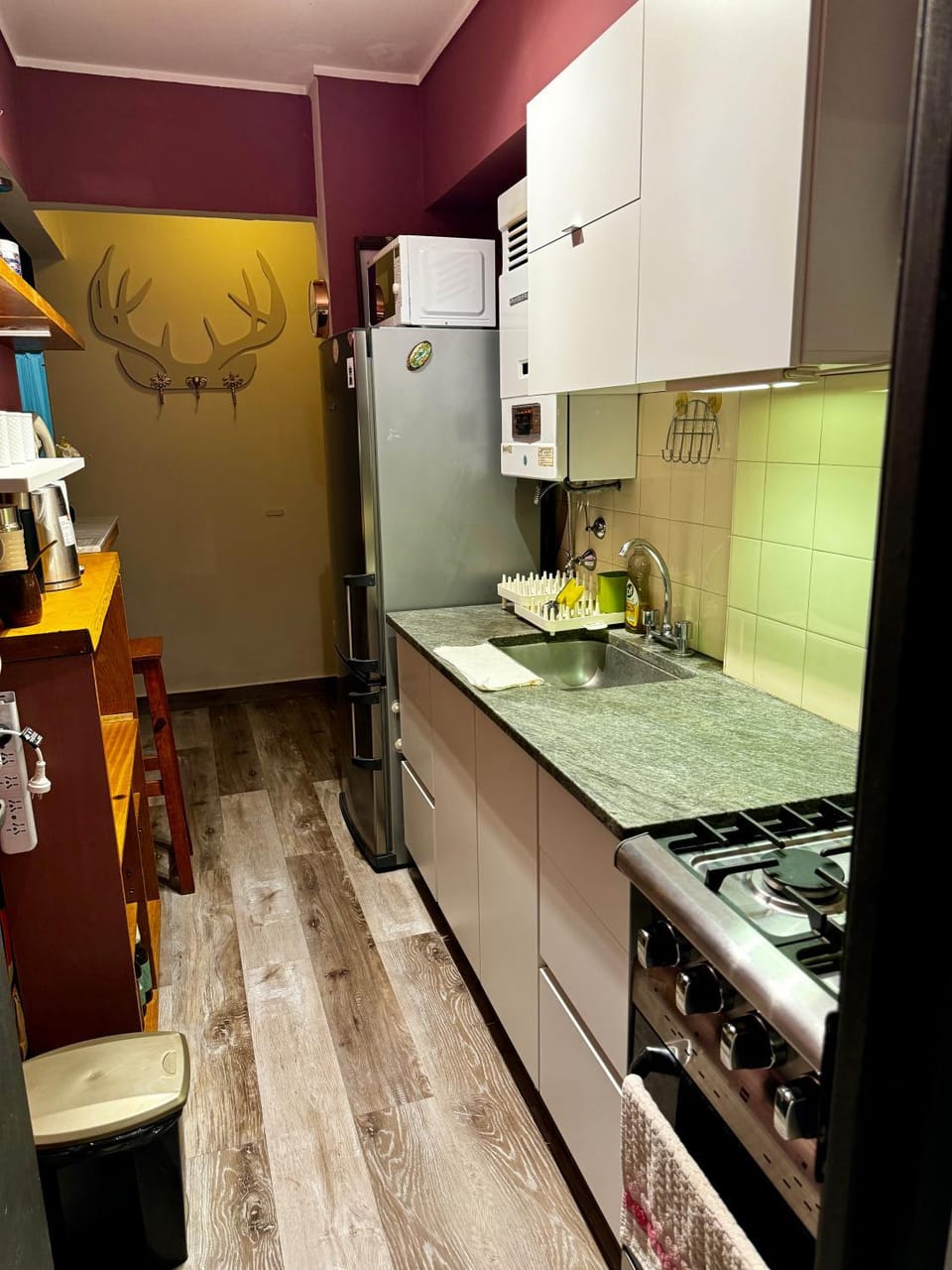 Kitchen or kitchenette, minibar, pet friendly, stove